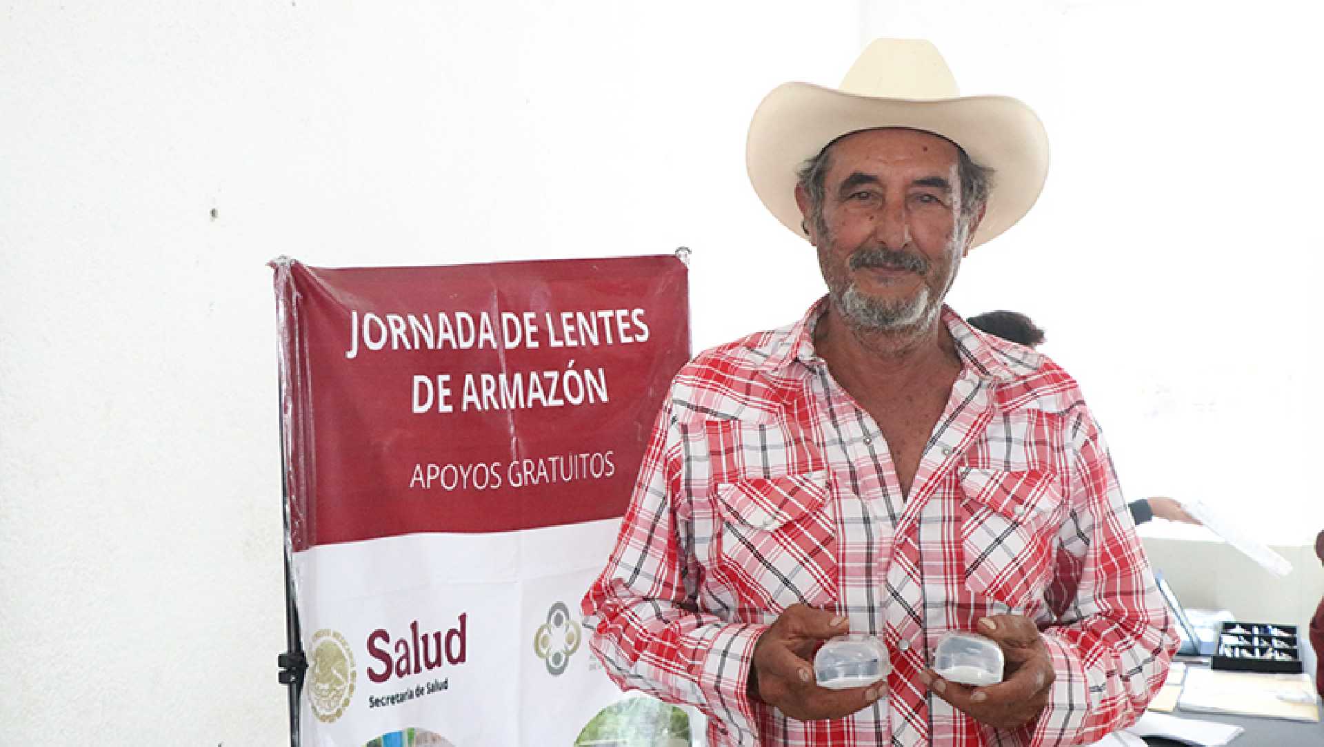 INICIÓ GOBIERNO ESTATAL LA ENTREGA DE 650 ANTEOJOS GRATUITOS