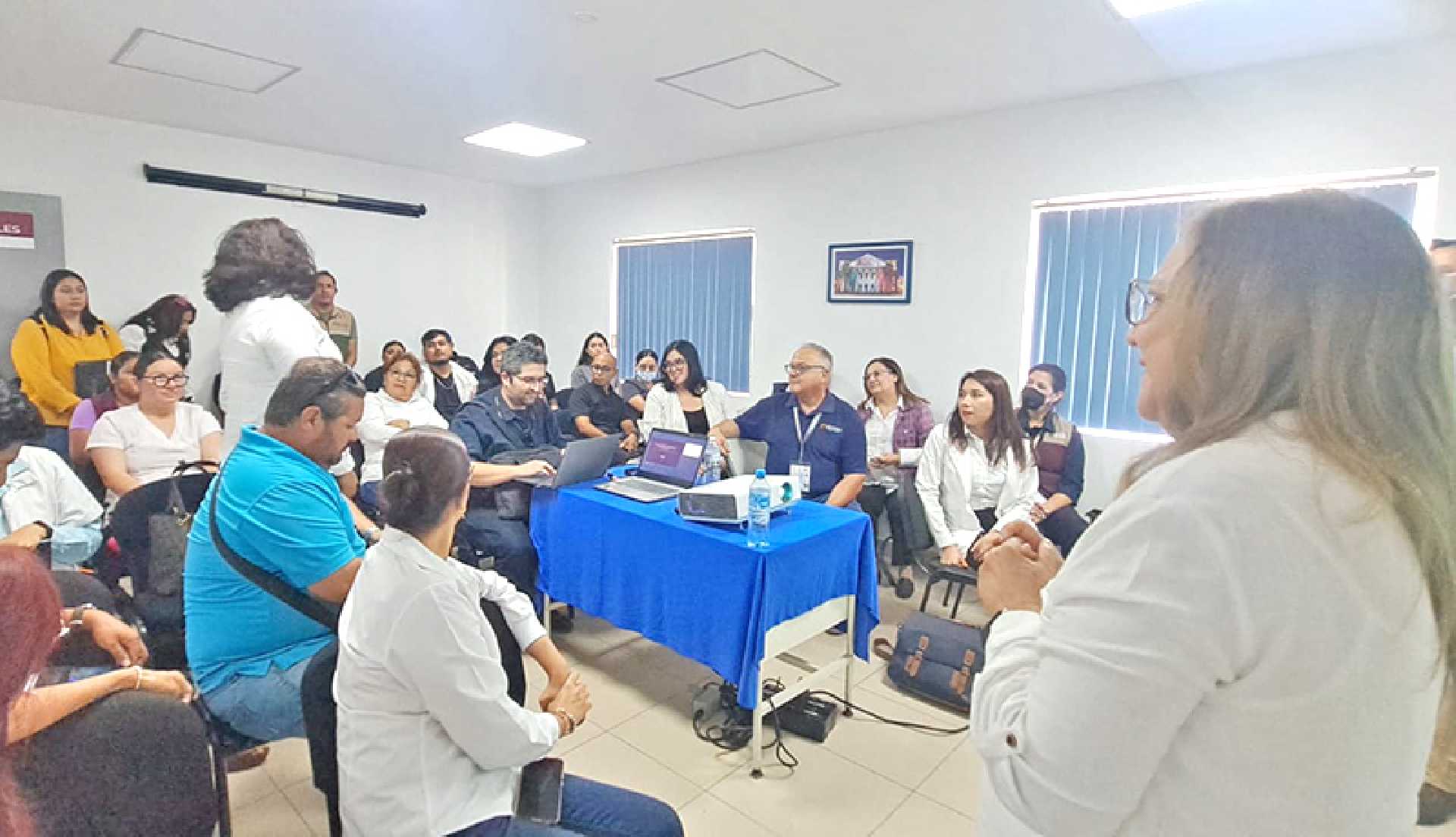 BRIGADAS DE SALUD ESTATAL RECORRERÁN COLONIAS DE CABO SAN LUCAS PARA FORTALECER PREVENCIÓN DE LA HEPATITIS