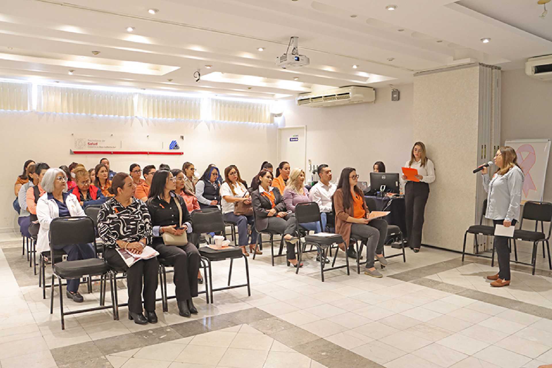 DESARROLLÓ SALUD ESTATAL CAPACITACIÓN SOBRE ESPACIOS LIBRES DE VIOLENCIA