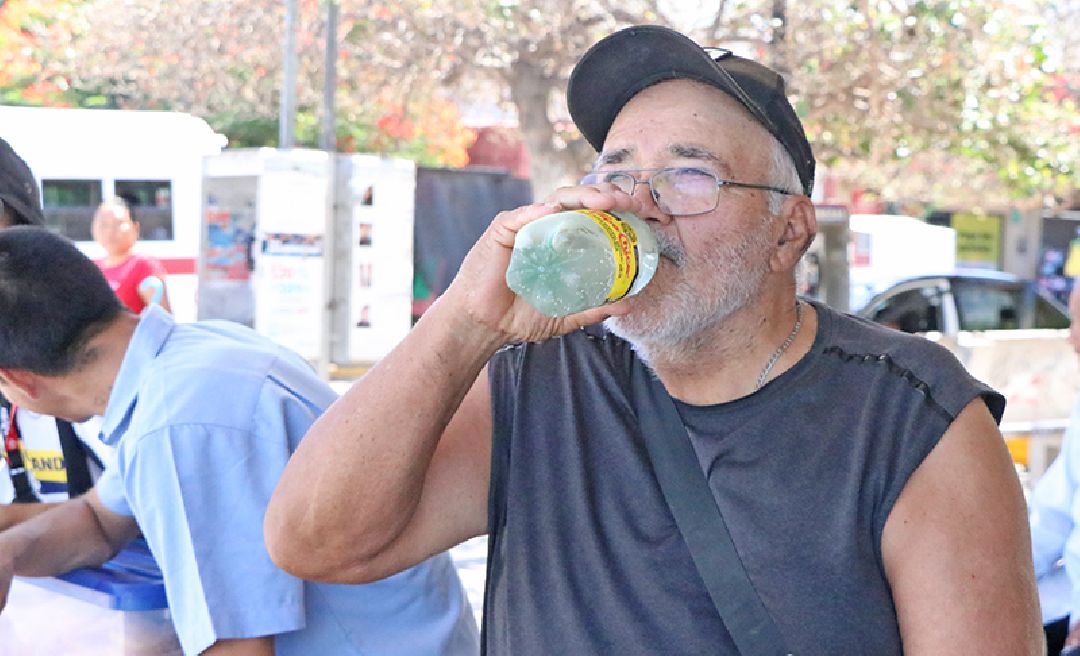 REFRENDA SALUD ESTATAL LLAMADO A FORTALECER LA HIDRATACIÓN
