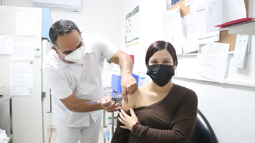 REFRENDA SALUD ESTATAL CONVOCATORIA PARA QUE EMBARAZADAS SE VACUNEN CONTRA INFLUENZA