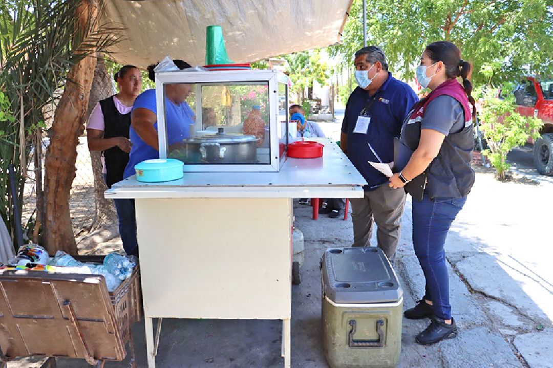 SUSPENSIÓN DE VENTA DE ALIMENTOS APLICA EN ZONAS CON DERRAMES: COEPRIS