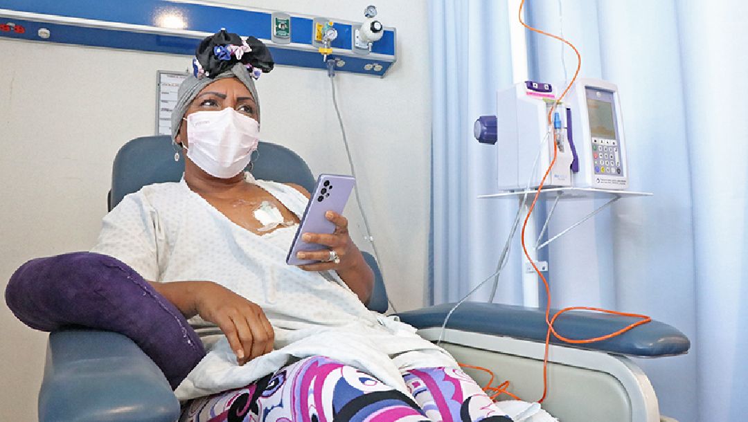 CON TRATAMIENTOS OPORTUNOS DEL CENTRO DE ONCOLOGÍA MÁS DE 250 PACIENTES RECIBIERON ALTA EN VIGILANCIA